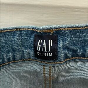 GAP Classic Blue Cheeky Straight Petite Denim Jeans